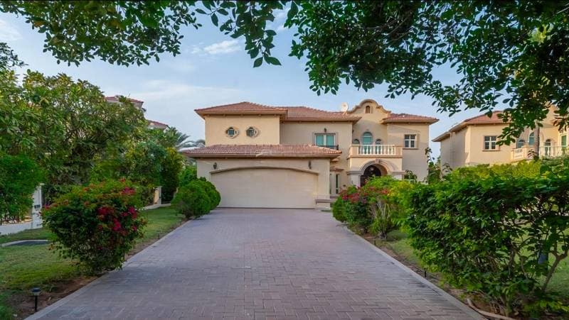 Garden Hall | Vacant on Transfer | Private Pool | Skyline Views